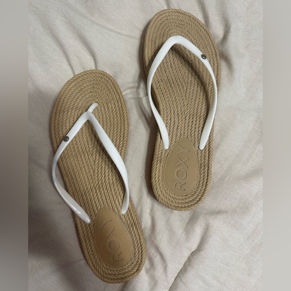 Roxy Sandals - Picture 2 of 3